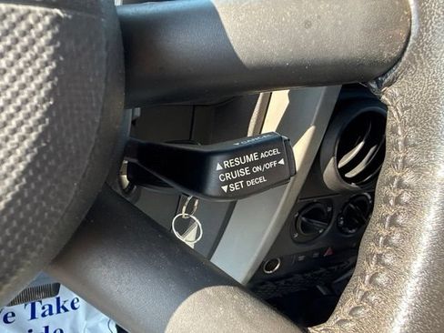Used 2009 Jeep Wrangler Unlimited Rubicon w/ Dual Top Group AWD/4WD image 27
