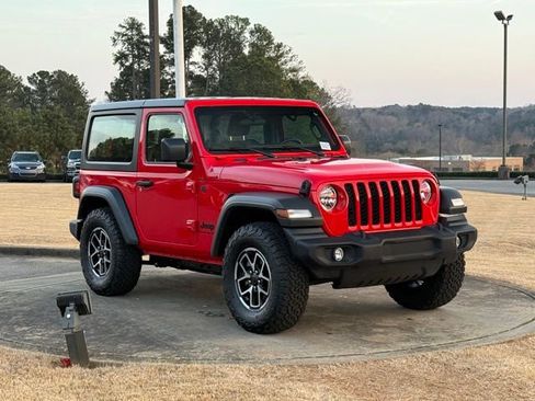 Used 2024 Jeep Wrangler Sport image 9