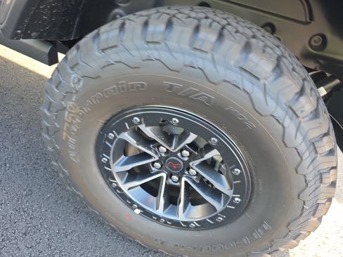 New 2025 Jeep Wrangler Unlimited Rubicon image 34