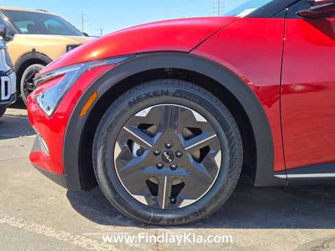 New 2025 Kia EV6 Light AWD/4WD image 9