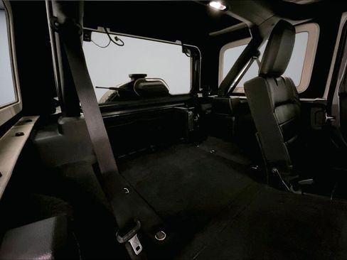 Used 2021 Jeep Wrangler Unlimited Sahara AWD/4WD image 26