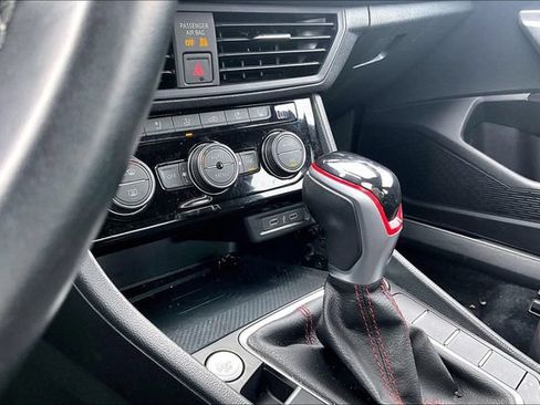 Used 2022 Volkswagen Jetta GLI Autobahn FWD image 9