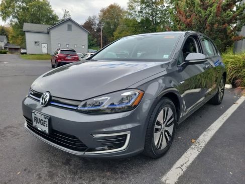 Used 2019 Volkswagen e-Golf SEL Premium image 8