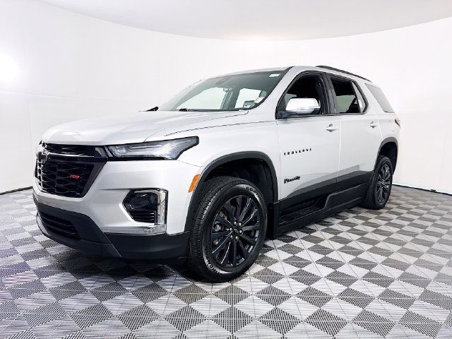 Used 2022 Chevrolet Traverse RS FWD image 3