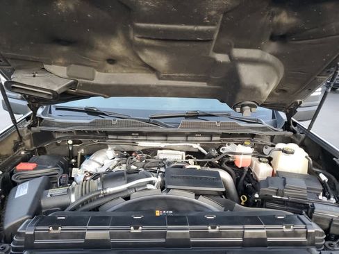 Used 2022 Chevrolet Silverado 2500 LTZ w/ Snow Plow Prep/Camper Package image 11