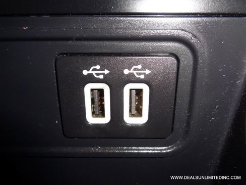 Used 2021 Ford EcoSport Titanium image 14