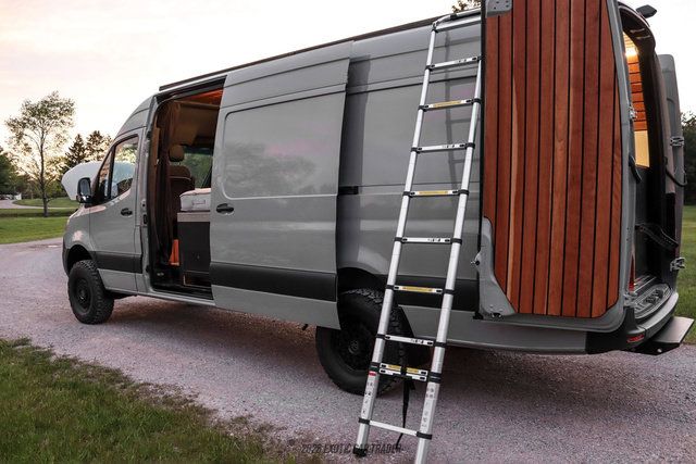 Used 2023 Mercedes-Benz Sprinter 2500 image 54