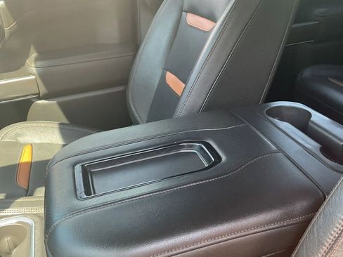 Used 2019 GMC Sierra 1500 AT4 w/ AT4 Premium Package AWD/4WD image 27