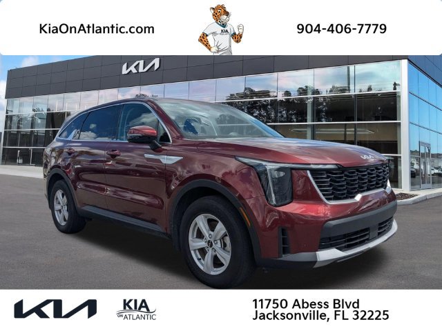 Used 2025 Kia Sorento LX FWD image 1