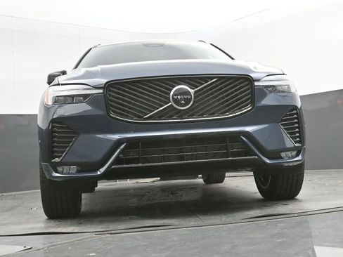 New 2026 Volvo XC60 B5 Plus AWD/4WD image 37
