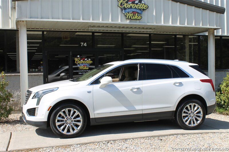 Used 2017 Cadillac XT5 Platinum w/ Driver Assist Package AWD/4WD image 1