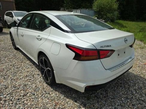 Used 2023 Nissan Altima 2.5 SR FWD image 3