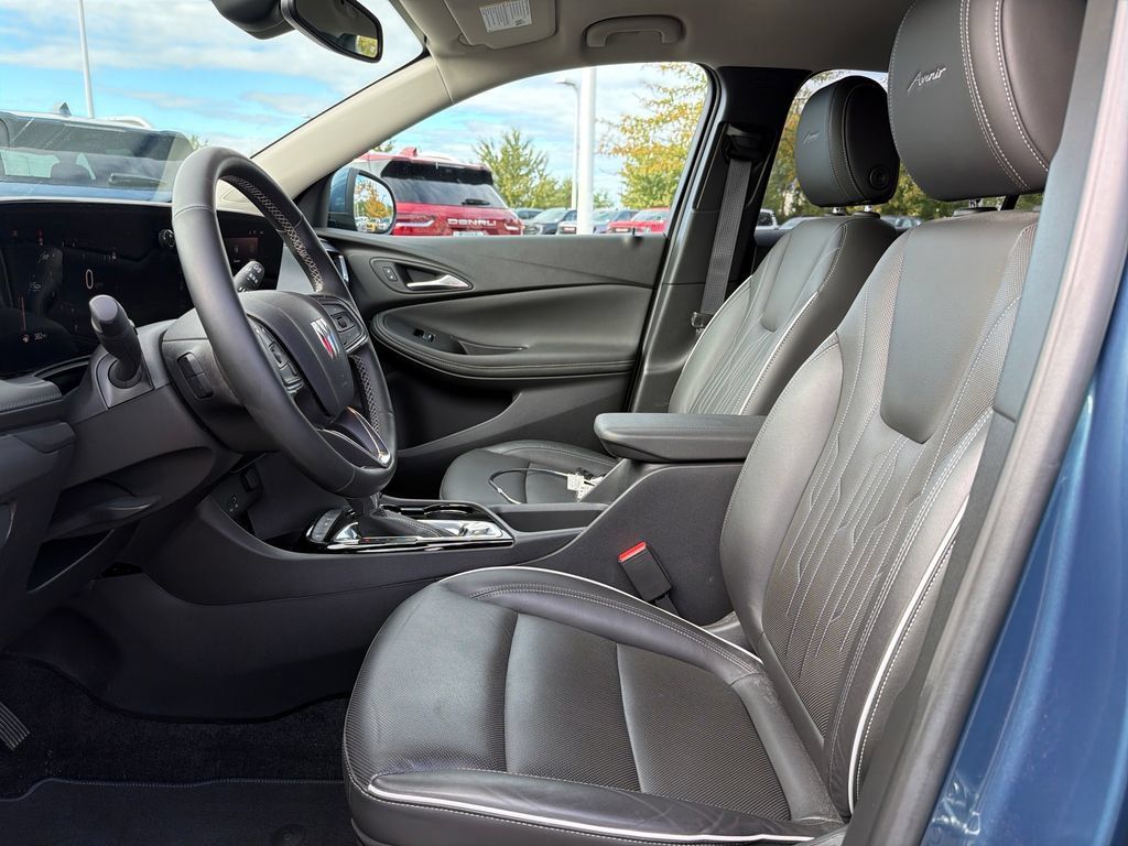 Certified 2024 Buick Encore GX Avenir w/ Avenir Convenience Package FWD image 11