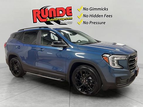 Used 2024 GMC Terrain SLE w/ Driver Convenience Package AWD/4WD image 8