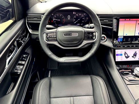 Used 2024 Jeep Grand Wagoneer L Series II w/ Quick Order Packagew 28T image 30