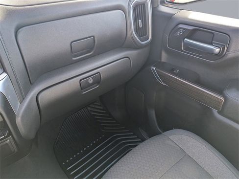 Used 2020 Chevrolet Silverado 1500 LT w/ All-Star Edition image 18