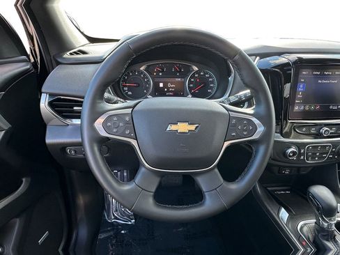 Used 2023 Chevrolet Traverse LT w/ LT Premium Package image 12