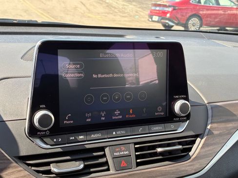 Used 2025 Nissan Altima 2.5 SV image 20