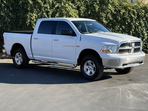 Used 2011 RAM 1500 Classic SLT AWD/4WD image 3