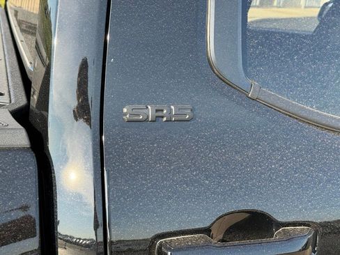 New 2025 Toyota Tacoma SR5 image 7