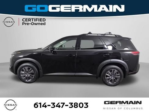 Certified 2023 Nissan Pathfinder SV w/ SV Premium Package AWD/4WD image 11