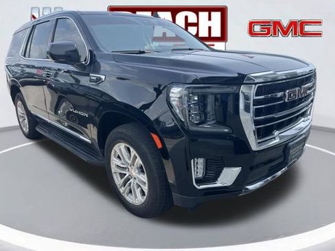 Used 2023 GMC Yukon SLT AWD/4WD image 3