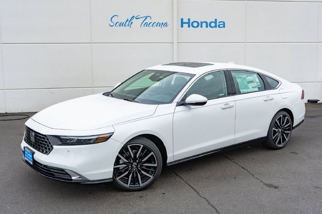 New 2026 Honda Accord Touring image 2