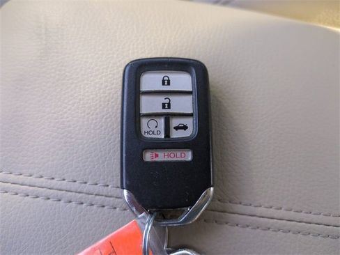 Used 2017 Honda Accord Touring image 35