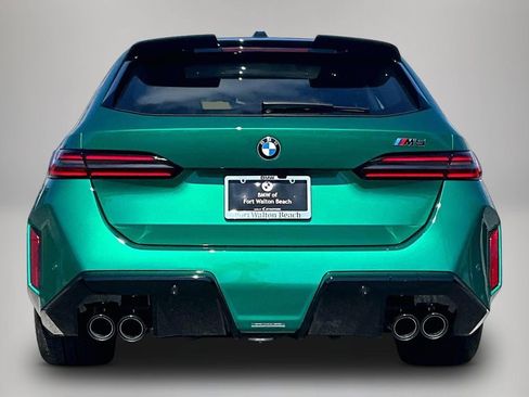 New 2026 BMW M5 Touring image 3