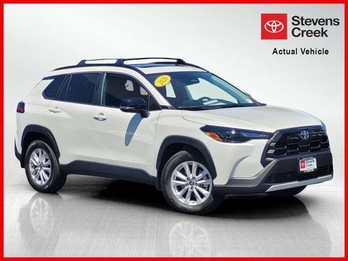 Certified 2026 Toyota Corolla Cross LE w/ Moonroof Package FWD image 1