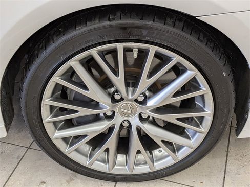 Used 2016 Lexus IS 300 AWD image 12