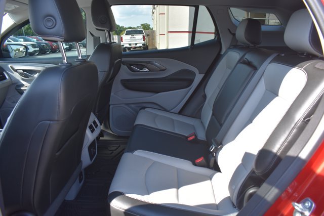 Used 2023 GMC Terrain SLT FWD image 16