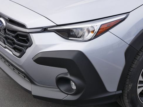 Used 2025 Subaru Crosstrek 2.0i Premium image 16