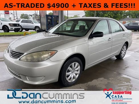 Used 2005 Toyota Camry FWD image 1