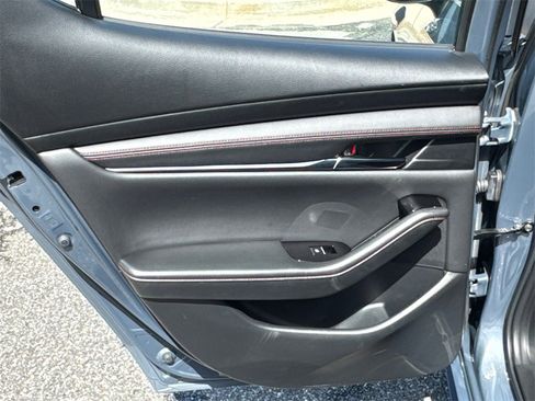 Used 2024 MAZDA MAZDA3 s image 21