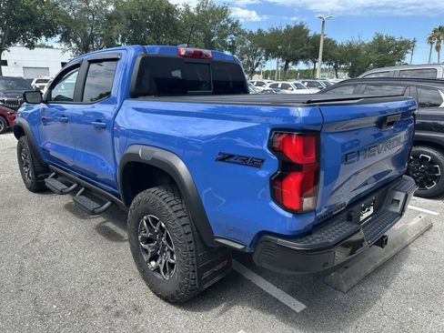 Used 2025 Chevrolet Colorado ZR2 w/ Technology Package AWD/4WD image 5
