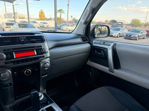 Used 2013 Toyota 4Runner SR5 AWD/4WD image 26