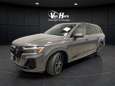 Used 2025 Audi Q7 3.0T Premium Plus w/ Premium Plus Package AWD/4WD image 3