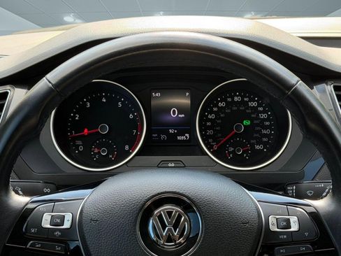 Used 2019 Volkswagen Tiguan SE AWD/4WD image 19