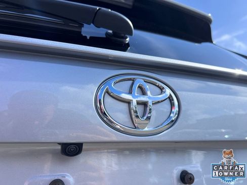 Used 2025 Toyota RAV4 LE AWD/4WD image 21