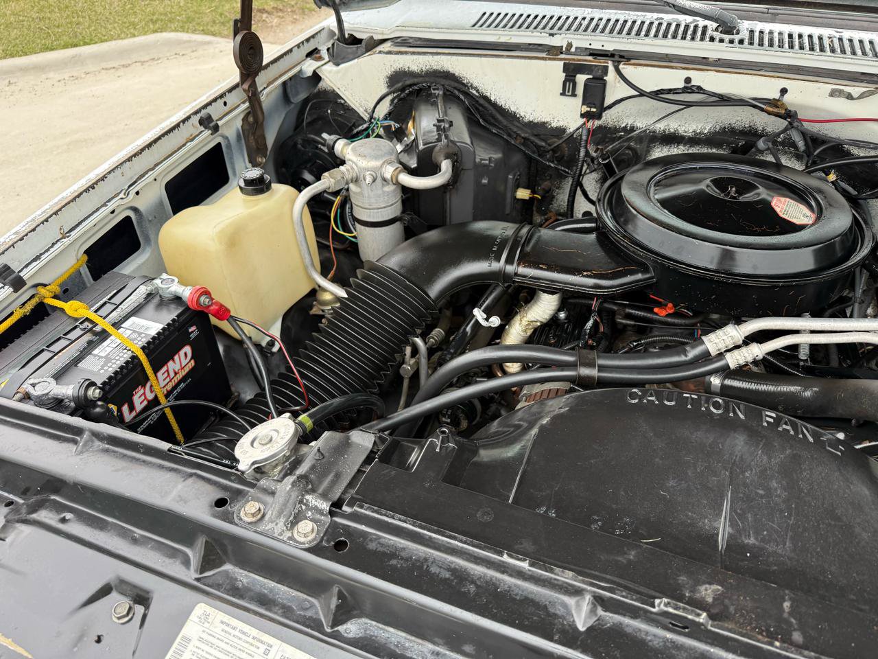 Used 1987 GMC Suburban 4WD image 39