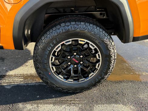 New 2026 GMC Canyon AT4 w/ Technology Plus Package image 10