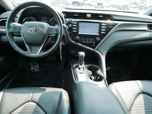 Certified 2018 Toyota Camry SE image 14