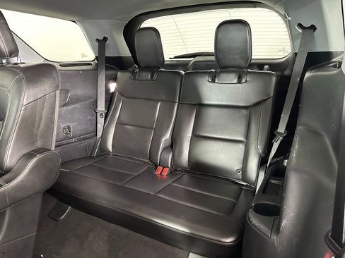 Used 2023 Ford Explorer XLT w/ Equipment Group 202A image 32