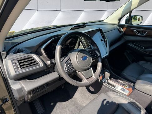 Used 2023 Subaru Ascent Touring AWD/4WD image 10
