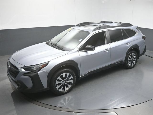 Used 2025 Subaru Outback Limited w/ Popular Package #2 AWD/4WD image 46