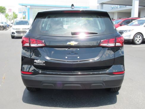 Used 2024 Chevrolet Equinox LS w/ Driver Confidence II Package FWD image 6
