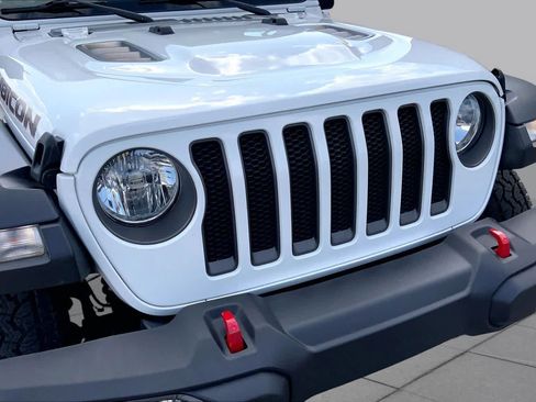 Used 2022 Jeep Wrangler Unlimited Rubicon AWD/4WD image 28