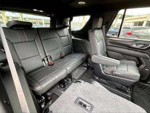 Used 2022 Chevrolet Tahoe RST w/ Luxury Package image 18