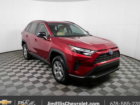 Used 2023 Toyota RAV4 LE AWD/4WD image 1